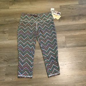 Satva Capri Yoga Workout Pants NWT Sz. L  leggings